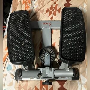 Lighty Used Sunny Health & Fitness Twist Stepper Machine Workout Cardio Mini Sta